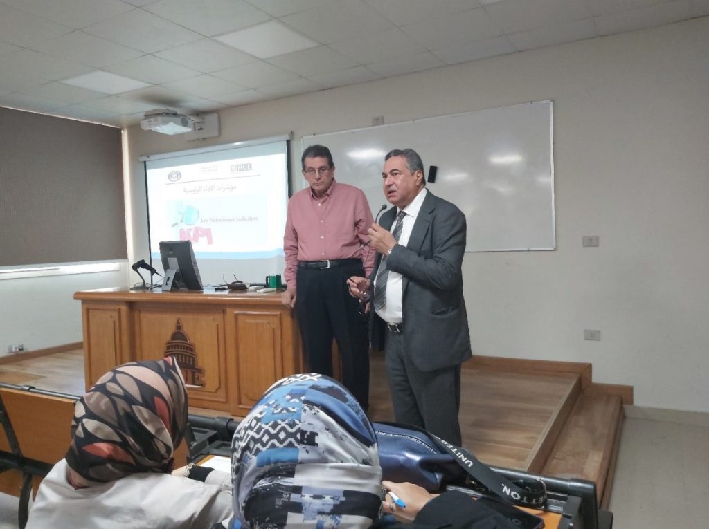 ورشة عمل بعنوان  “صياغة مؤشرات اداء رئيسية للتحسين المستمر لضمان جودة التعليم العالي ”  