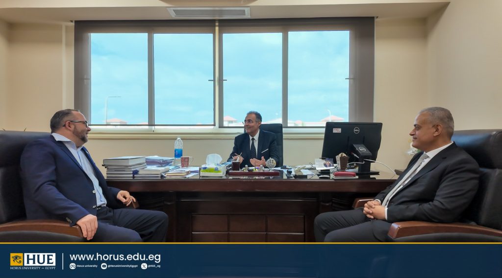 استقبلت كلية الألسن والترجمة يوم الأحد 9 سبتمبرالأستاذ الدكتور ألكسندر نيدرماير (ألماني الجنسية) في إطار فعاليات اليوم الأول من سلسلة ورش العمل المتخصصة لقسم اللغة الألمانية.